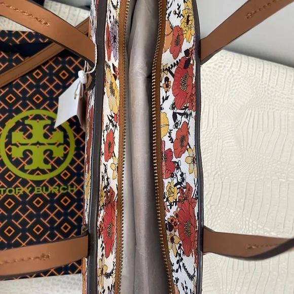 NWT Gorgeous Tory Burch Kerrington Zip Tote. - Picture 7 of 13